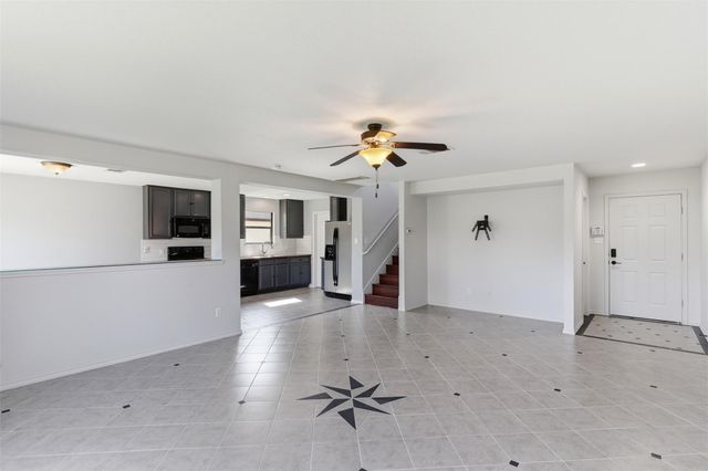 602 Yosemite TRL, Taylor, TX 76574