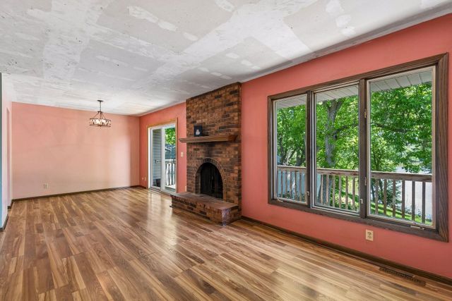2666 Mackubin Street, Roseville, MN 55113