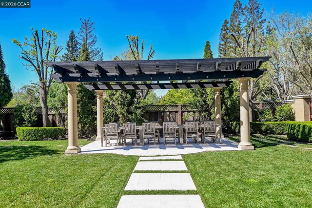 2080 Calle Los Callados, Diablo, CA 94528