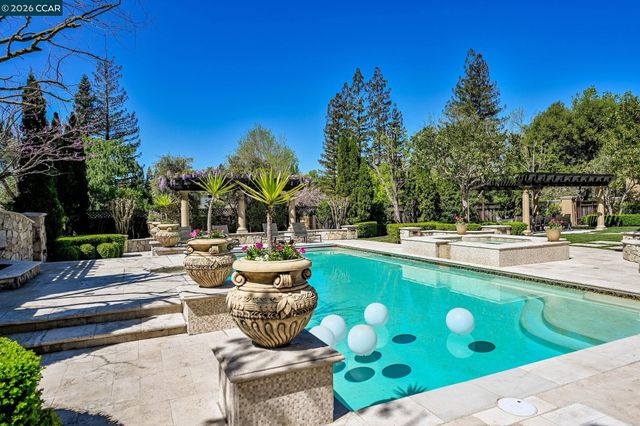 2080 Calle Los Callados, Diablo, CA 94528