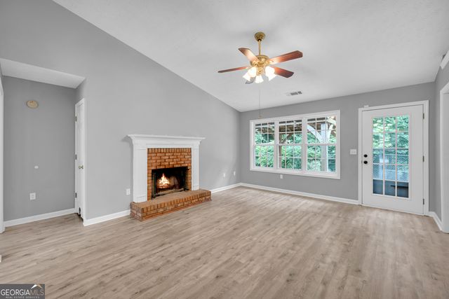 271 Jackson Park Drive, Hoschton, GA 30548