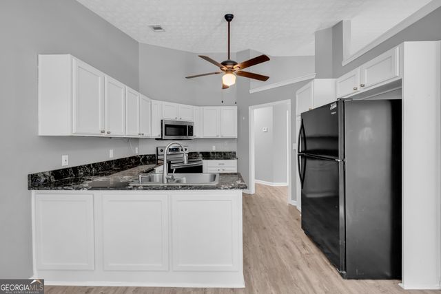 271 Jackson Park Drive, Hoschton, GA 30548