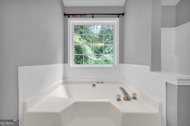 271 Jackson Park Drive, Hoschton, GA 30548
