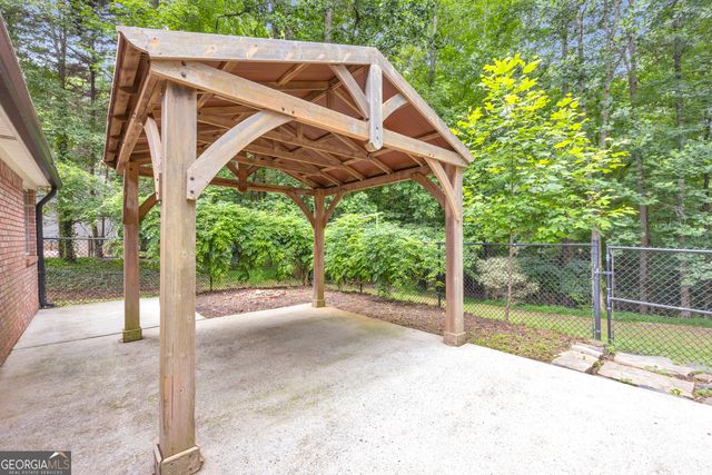 271 Jackson Park Drive, Hoschton, GA 30548