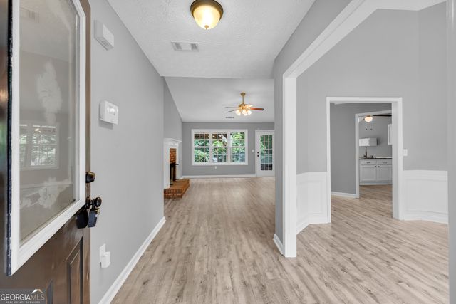 271 Jackson Park Drive, Hoschton, GA 30548