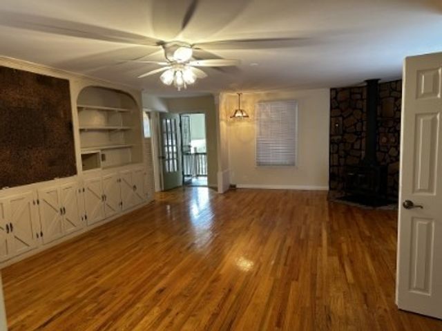 425 Jones Mill Rd, La Vergne, TN 37086