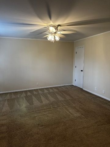 425 Jones Mill Rd, La Vergne, TN 37086