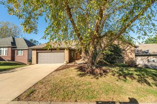 5615 South Newton Avenue, Springfield, MO 65810