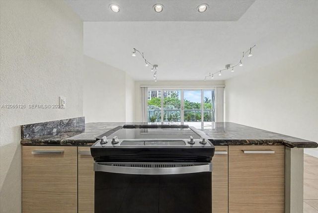 2451 Brickell Ave 4F, Miami, FL 33129
