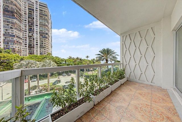 2451 Brickell Ave 4F, Miami, FL 33129