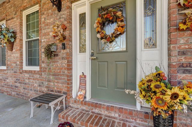 2712 W Executive Circle, Ozark, MO 65721