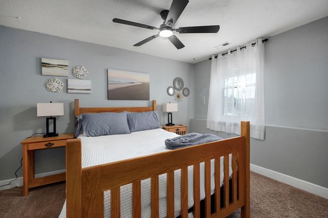 2712 W Executive Circle, Ozark, MO 65721