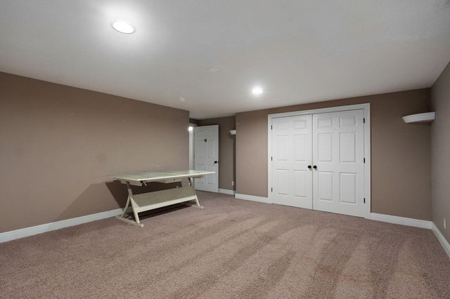 2712 W Executive Circle, Ozark, MO 65721