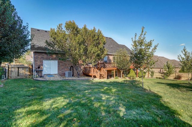 2712 W Executive Circle, Ozark, MO 65721