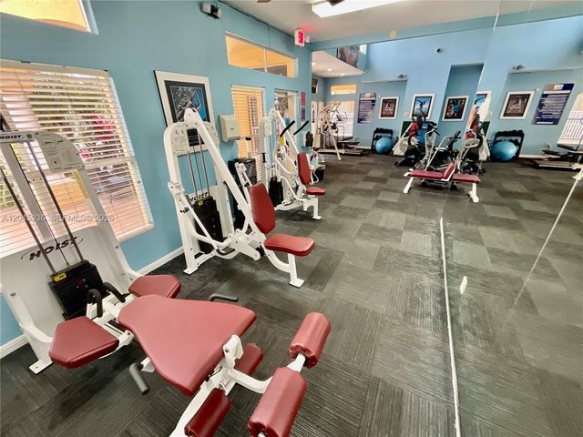 2361 NW 33rd St 604, Oakland Park, FL 33309