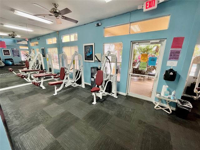 2361 NW 33rd St 604, Oakland Park, FL 33309