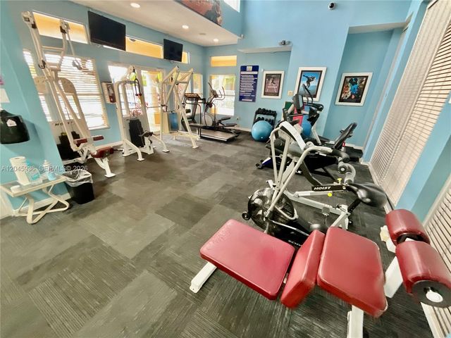 2361 NW 33rd St 604, Oakland Park, FL 33309