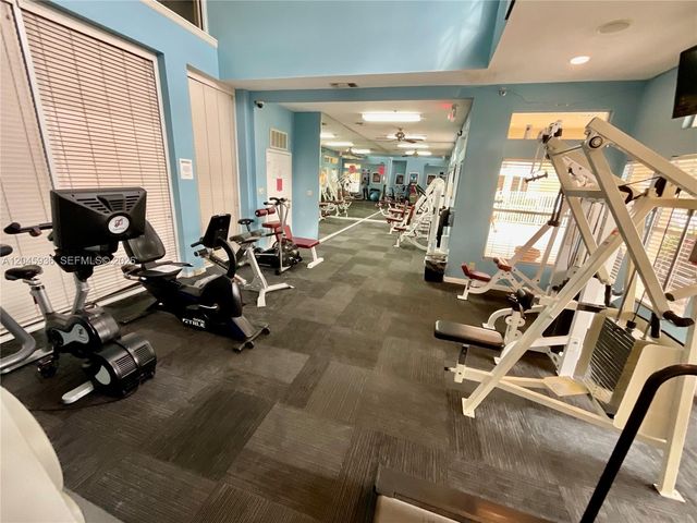 2361 NW 33rd St 604, Oakland Park, FL 33309