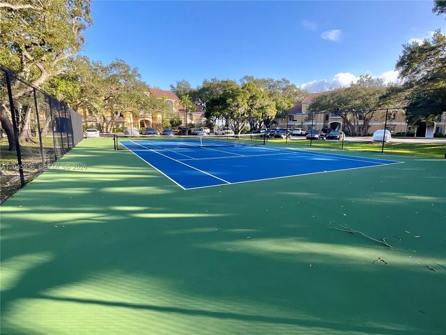 2361 NW 33rd St 604, Oakland Park, FL 33309