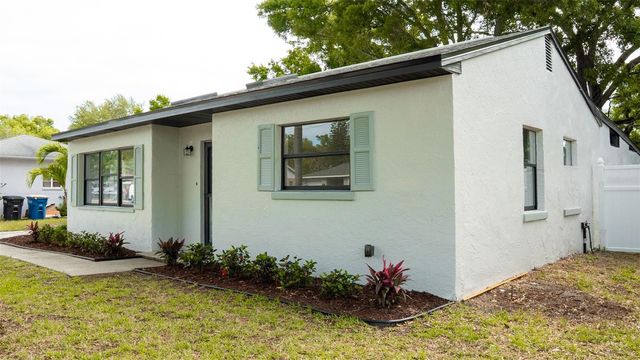 15 N SATURN AVENUE, Clearwater, FL 33755