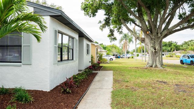 15 N SATURN AVENUE, Clearwater, FL 33755