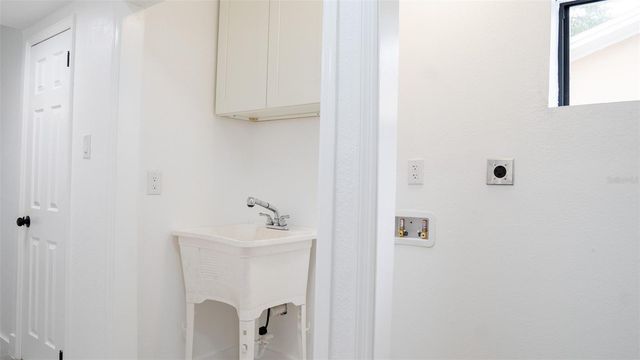 15 N SATURN AVENUE, Clearwater, FL 33755