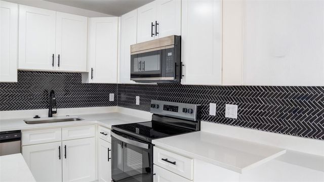 15 N SATURN AVENUE, Clearwater, FL 33755