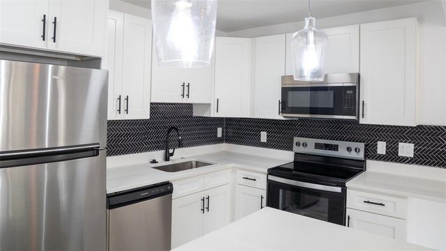 15 N SATURN AVENUE, Clearwater, FL 33755