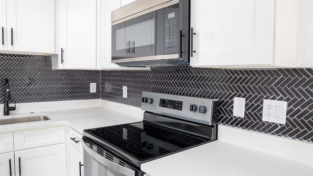 15 N SATURN AVENUE, Clearwater, FL 33755