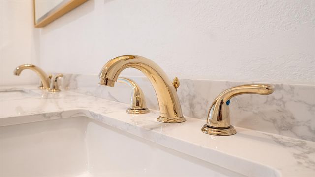 15 N SATURN AVENUE, Clearwater, FL 33755