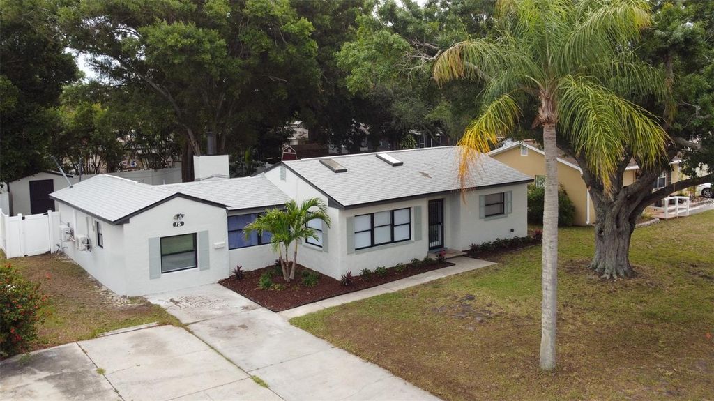 15 N SATURN AVENUE, Clearwater, FL 33755