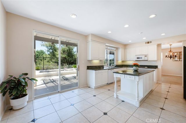 45339 Tiburcio, Temecula, CA 92592