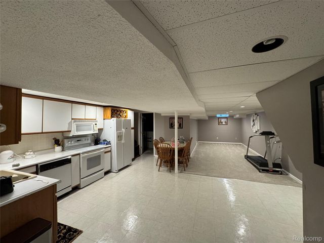 48583 Tilch Road, Macomb Township, MI 48044