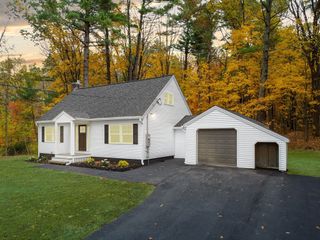 278 Central St, Georgetown, MA 01833