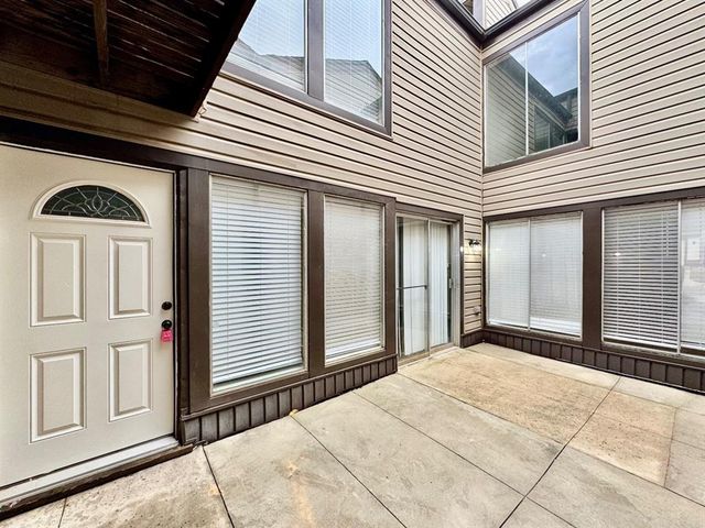 1820 Three Stars Road, Edmond, OK 73034