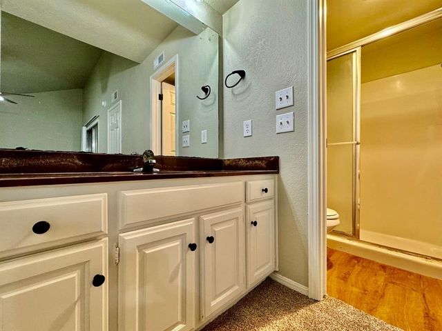 1820 Three Stars Road, Edmond, OK 73034