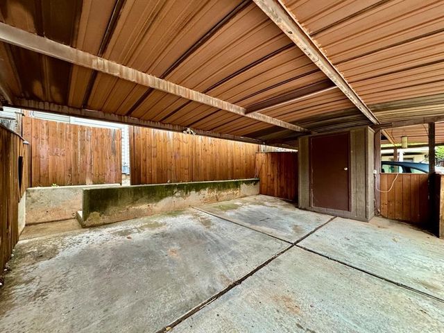 1820 Three Stars Road, Edmond, OK 73034