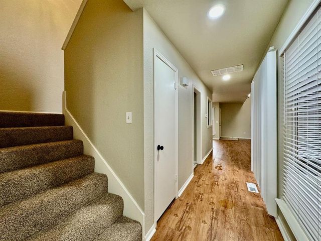 1820 Three Stars Road, Edmond, OK 73034