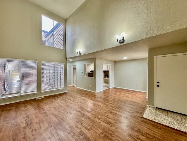 1820 Three Stars Road, Edmond, OK 73034