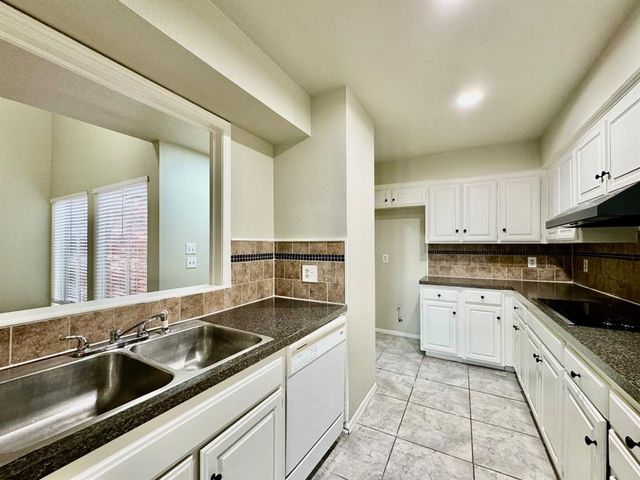 1820 Three Stars Road, Edmond, OK 73034