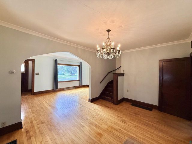 2905 E 5th St, Superior, WI 54880