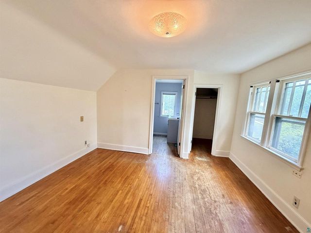 2905 E 5th St, Superior, WI 54880