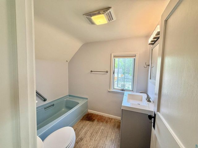 2905 E 5th St, Superior, WI 54880
