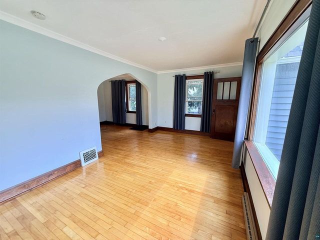2905 E 5th St, Superior, WI 54880