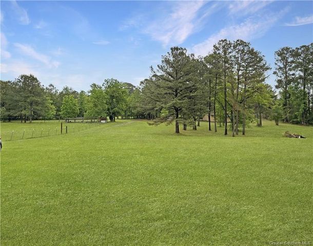 151 Clements Road, Leesville, LA 71446