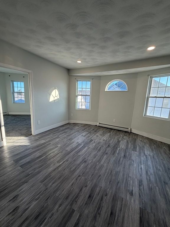 539-541 North Front Street 3R, New Bedford, MA 02745