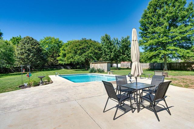 11900 Country Estates Drive, Apison, TN 37302
