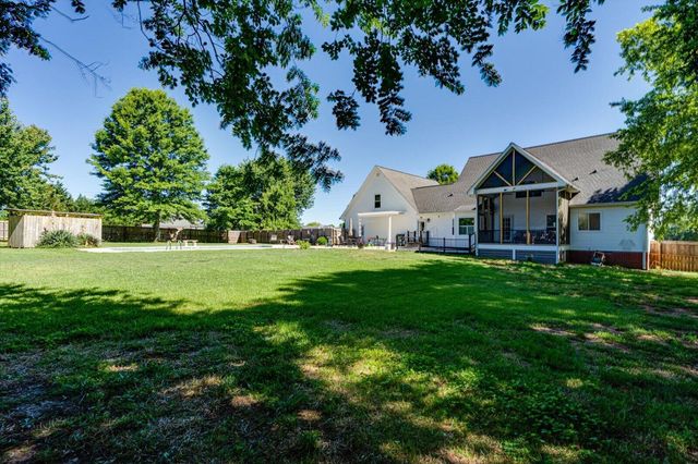 11900 Country Estates Drive, Apison, TN 37302