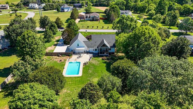 11900 Country Estates Drive, Apison, TN 37302