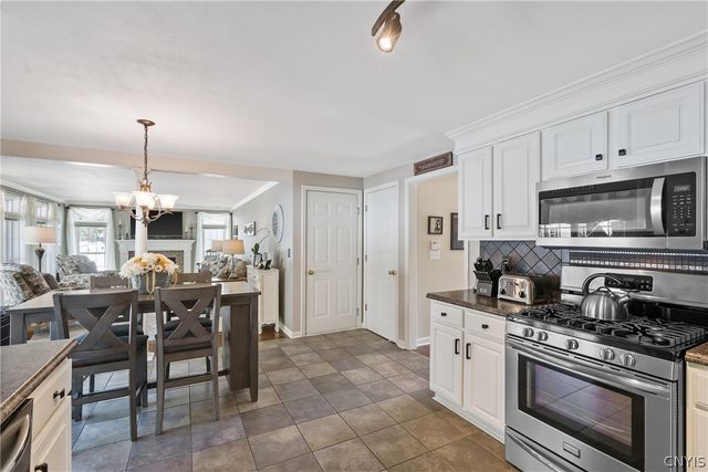 8775 Raulli Drive, Cicero, NY 13039